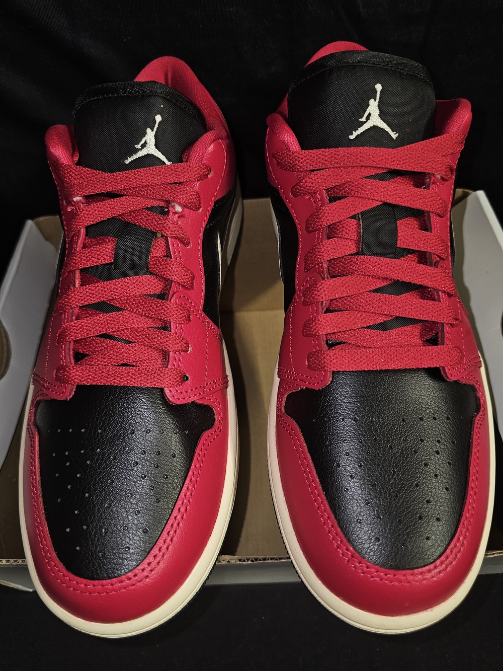 Air Jordan 1 Low, Womens Size 8.5, Brand New In Box